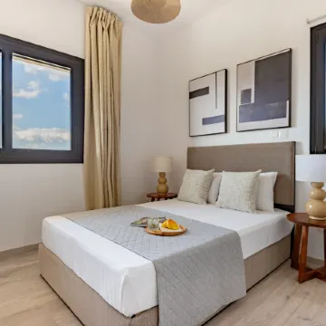 Sanders Eduardovich - Lovely 2-Bdr with Balcony