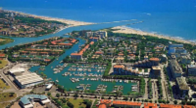 Comfy Flat for Four-Beahost