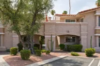 Gorgeous 2BR+2BA "O-87" Mesquite Country Club condo.