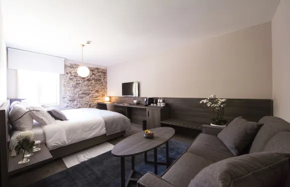 龐巴度之星酒店