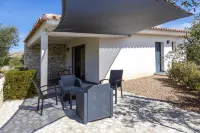 L'Albitru Hotels near Camping Caravaning U Moru