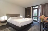 Hotel Carlton Mill Hotels in Merivale