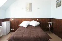 Hôtel de la Place Các khách sạn gần Chateau de Sully