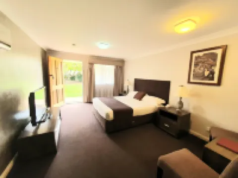 The Aston Motel Tamworth