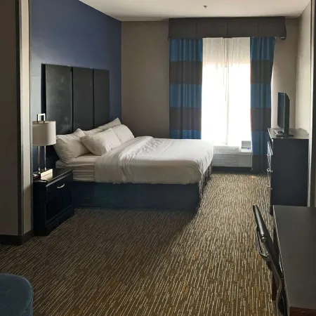 Comfort Inn & Suites Columbus North