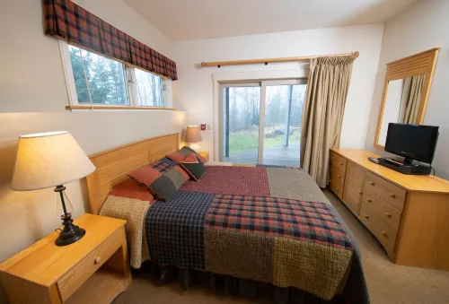 2Br Solitude -Ski-in, Ski-Out Access to Promenade Trail 2 Bedroom Condo by RedAwning