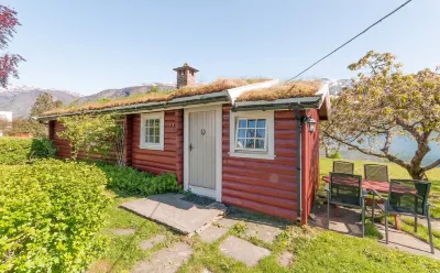 Dalsøren Camping og Hytter Hotel a