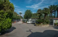 Le Palme Village - parking