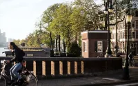 Sweets - Nieuwe Amstelbrug