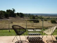 Deshons Country Retreat Hotels in Kingaroy