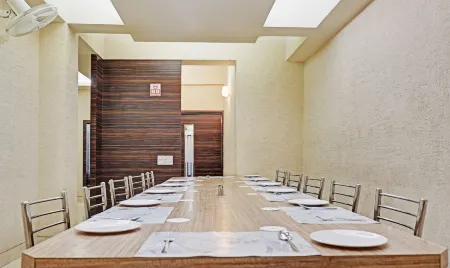 Treebo Elite City Upper Bazar