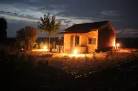 Mas Dansavan Chambres d'hôtes Hotels in Ménerbes