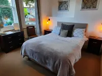 Colebrook Guest House Hotels in Farnborough