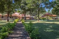 Santa Eliza Eco Resort Hotels in Dourado