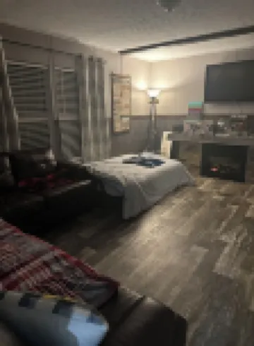 Ready for some R&R? We are 1 mile from the State dock and Nick's Boat dock!