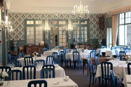 Best Western Grand Hotel de Paris Отели в г. Виллар-де-Ланс