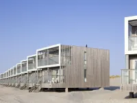 Beach House in a Dream Location; on the Beach Hotels near the Zeetoren