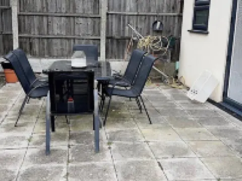 4 Bed House-Garden-Parking-15 Min Elizabeth Line Hotels in Dagenham