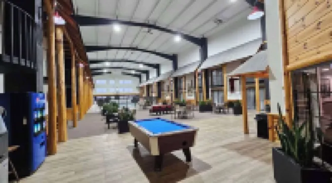 ランバー ジャック ロッジ, アン アセンド コレクション ホテル ウェスト・ブランチのホテル