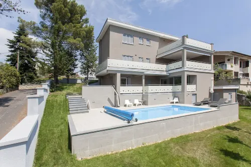 Luxury Apartments Adria