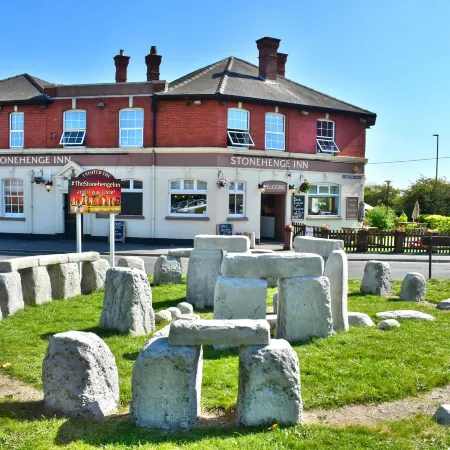 Stonehenge Inn
