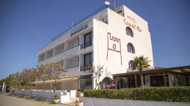 Casa Del Mar Hotel & Apartaments