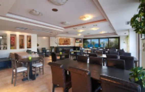 Toroni Blue Sea Hotel & Spa