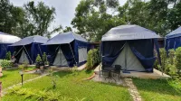 青蓬月光度假村 Krom Luang Chumphon Khet Udomsak Shrine附近的飯店