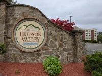 Hudson Valley Resort Hotels in Gardiner
