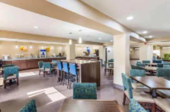 Quality Inn Hotels in Kanawha County