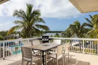 Gulf View Waterfront Resort - Ocean View