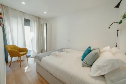 Courtyard Oporto Design Apartment K with Terrace Hotels in Campanha