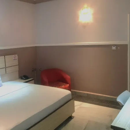 Haven Suites, Ikenegbu