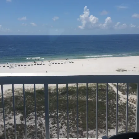 Island House Hotel Orange Beach - a DoubleTree by Hilton