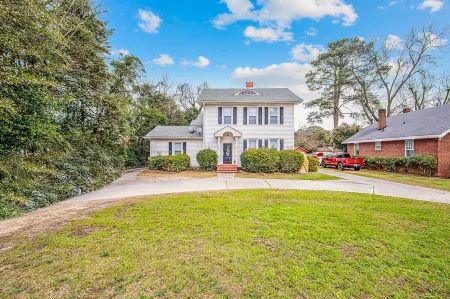 The Terry Sanford Guest House Apt A