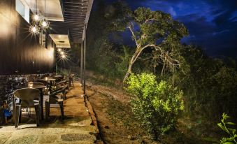 Sunset Palm Lodge