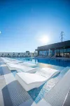 Hotel Aventus - Pools
