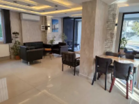 Cam Suites - parking