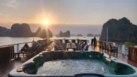 Lily Cruise Hotel a Halong / Bai Chay