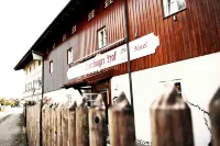 A8-Hotel Bed & Breakfast im Darchinnger Hof Hotels in der Nähe von Zauberhafter Süden Petra Steiner