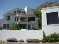 185 on Beach Boutique Suites Hotel a Gordons Bay