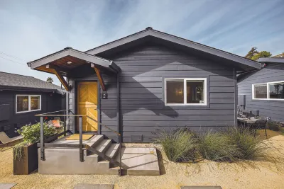 Surf Lodge Hotels in Stinson Beach