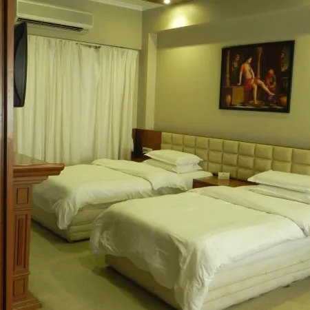 Hotel Aram