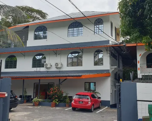 皇后舒適旅館 西班牙港酒店