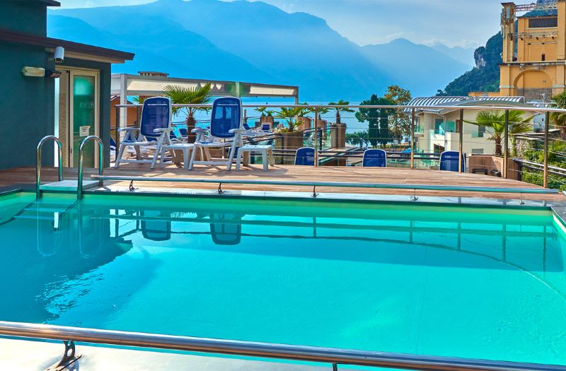 Hotel Europa - Skypool & Panorama photo 3