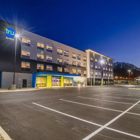 Tru by Hilton West Bristol TN