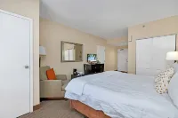 Arcade Room and BBQ Grill Oasis - Stylish Elegant Retreat 인터내셔널 드라이브 호텔