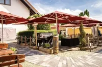 Rhönblick Landhotel - Restaurant - Countrypub Hotels in Hunfeld