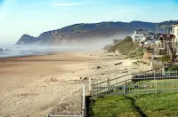 Private Hot Tub and Ocean View Deck - Stunning Beachfront Retreat