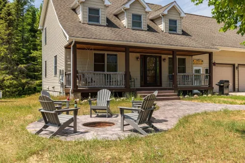 Ultimate Summer Cabin|Kids’ Room Included